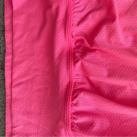 Lululemon No Limits Tank with Built in Sports Bra - Picture 4 of 6